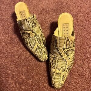 Joseph Abboud Snake Print Mules